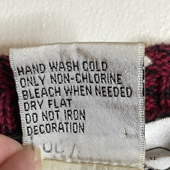 Vintage Mandal Bay Christmas Sweater Red Snowman Festive Size Medium Knit Top - Picture 5 of 6